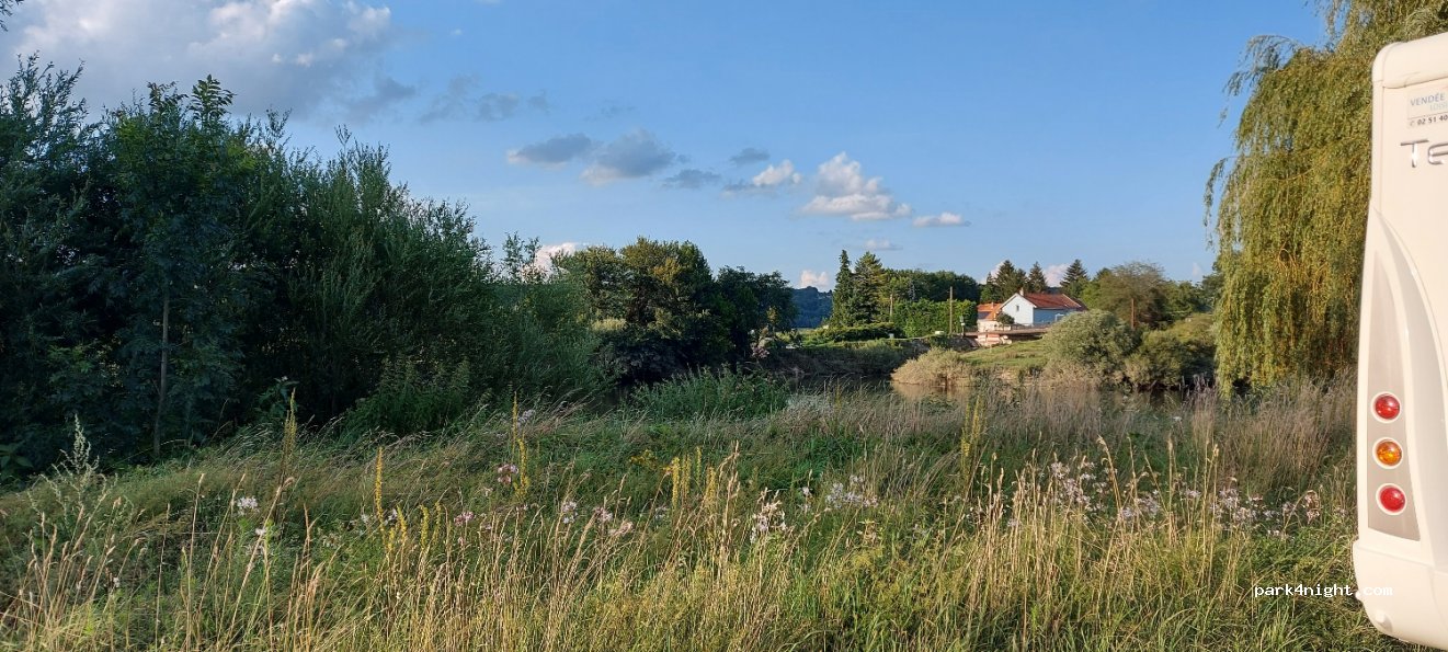 (25220) Chalèze - D323 — foto 2