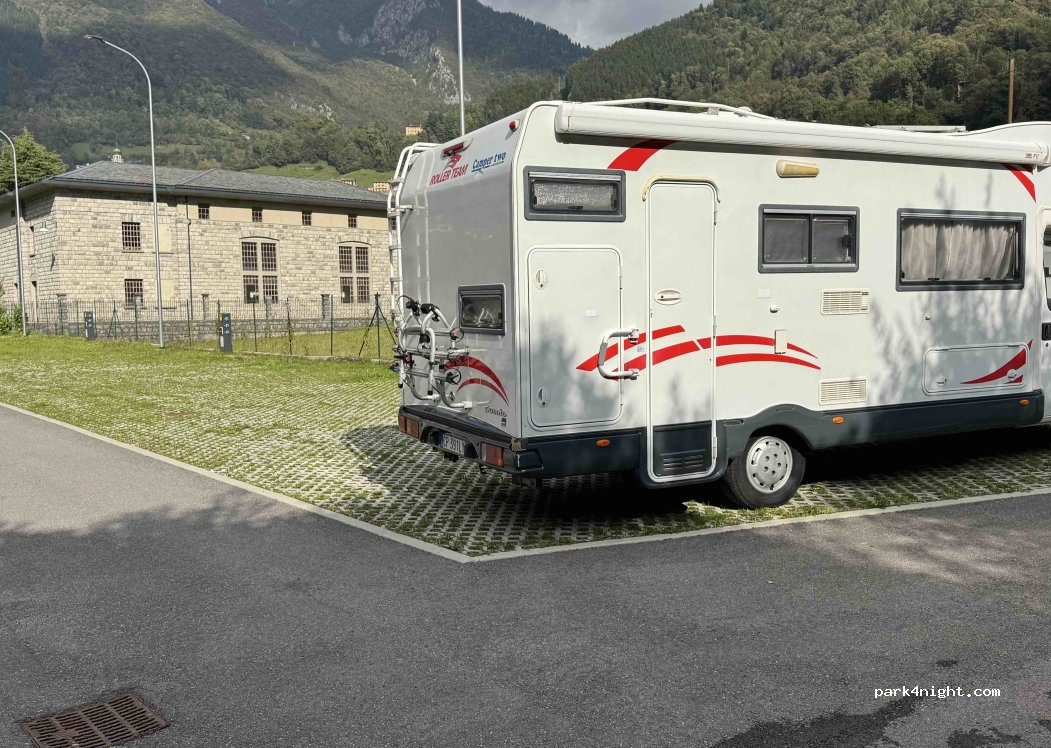 Area Sosta Camper Orobie — foto 5