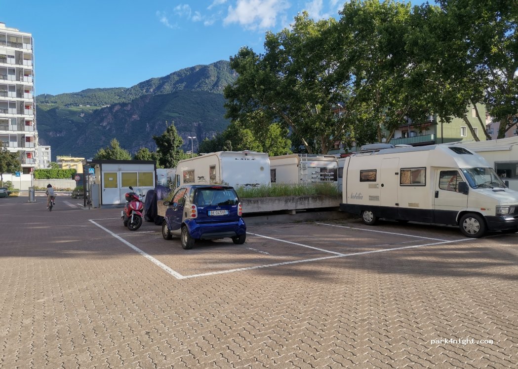 (39100) Bozen - 20e Reschenstraße — foto 2
