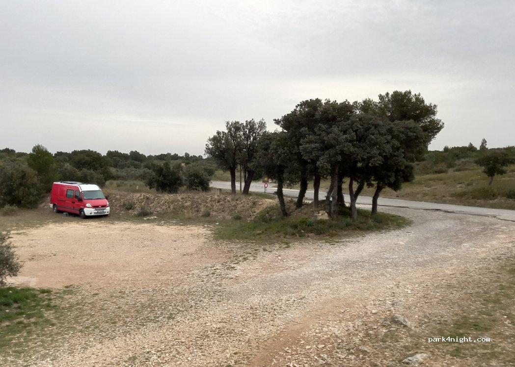 (13111) Coudoux - Route des Quatre Termes — foto 2
