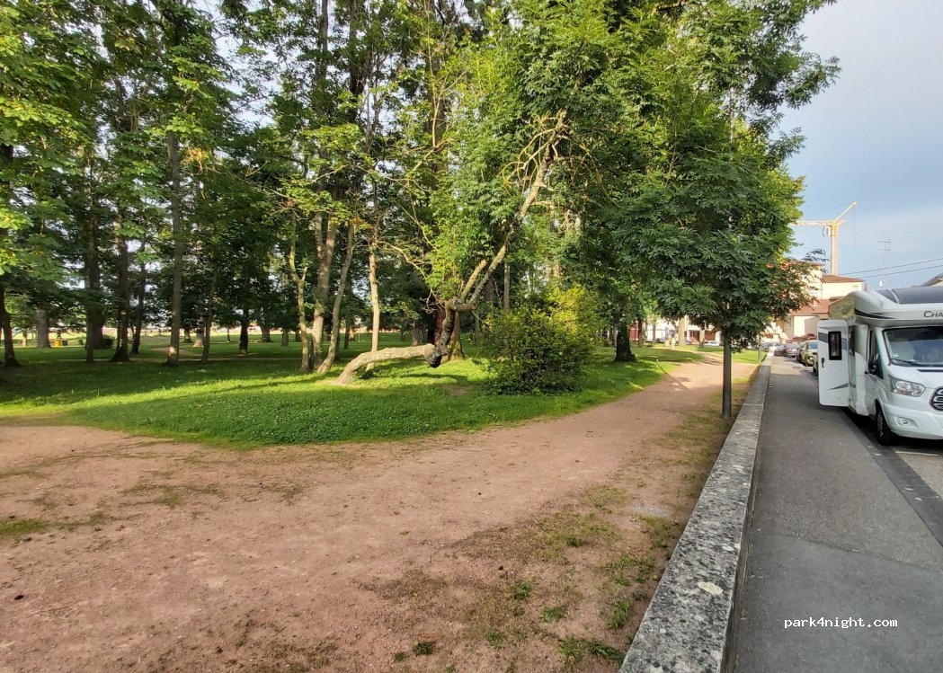 (42110) Feurs - 2 Rue Joseph Ory — foto