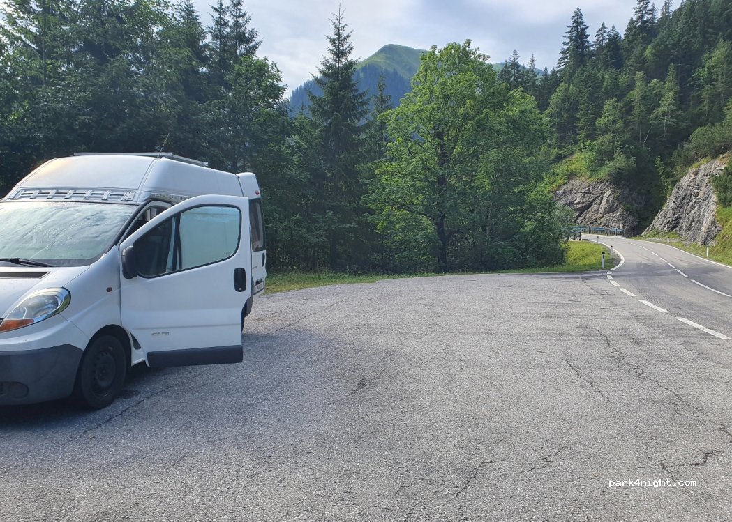 (6642) Stanzach - Berwang-Namloser Landstraße — foto