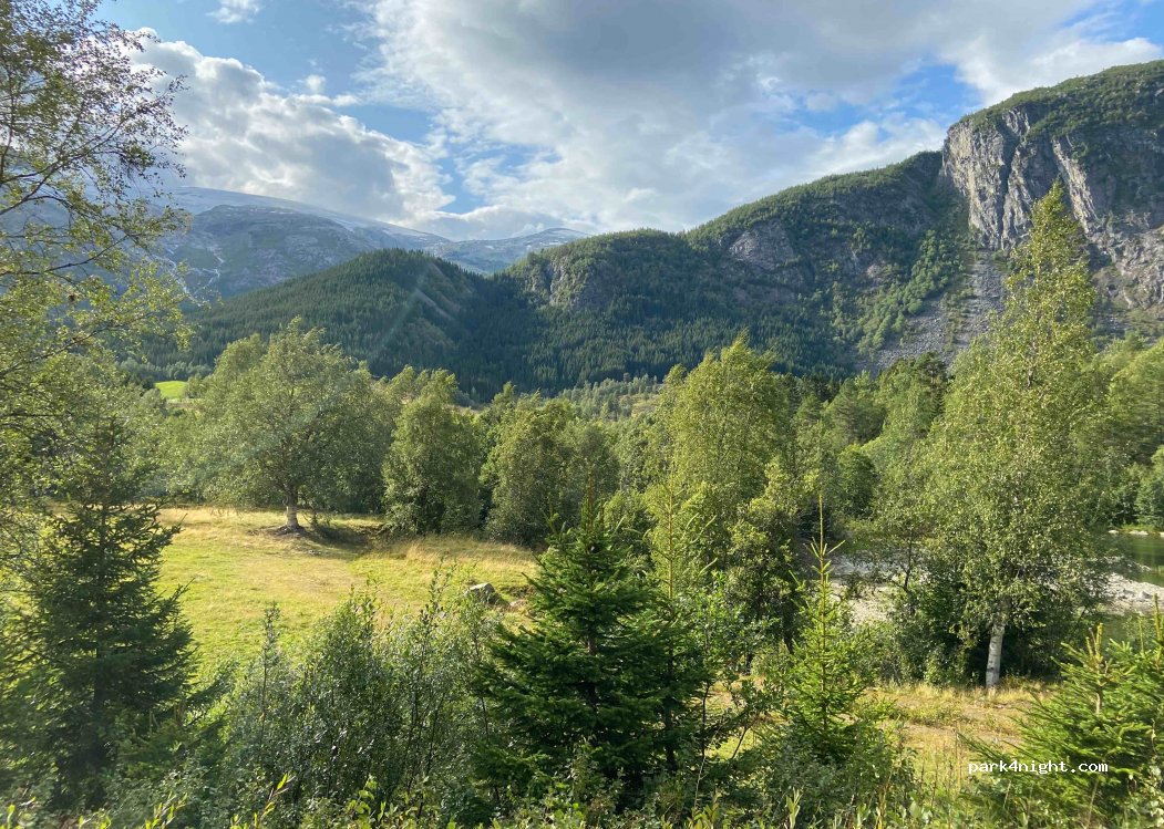 (6868) Gaupne - Unnamed Road — foto