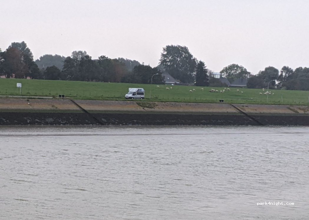 (26723) Emden - 1 Hafenstraße — foto 3