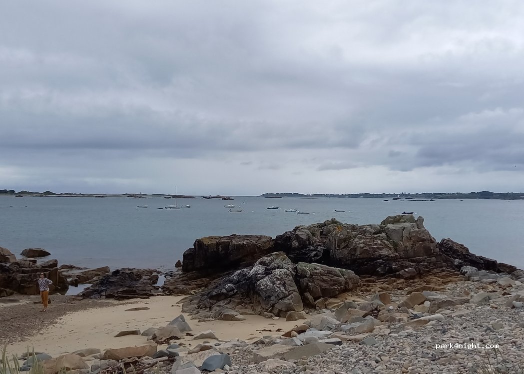 (22820) Plougrescant - 11 Rujaquet Hent le Varlen — foto