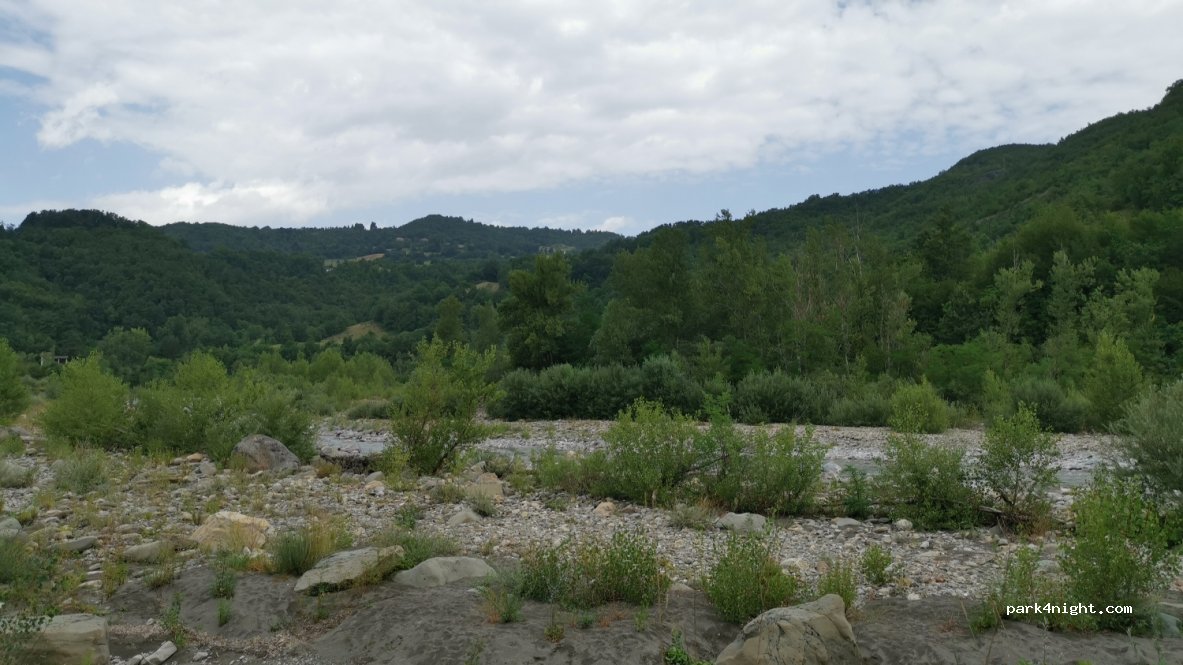(42030) Palanzano - Unnamed Road — foto