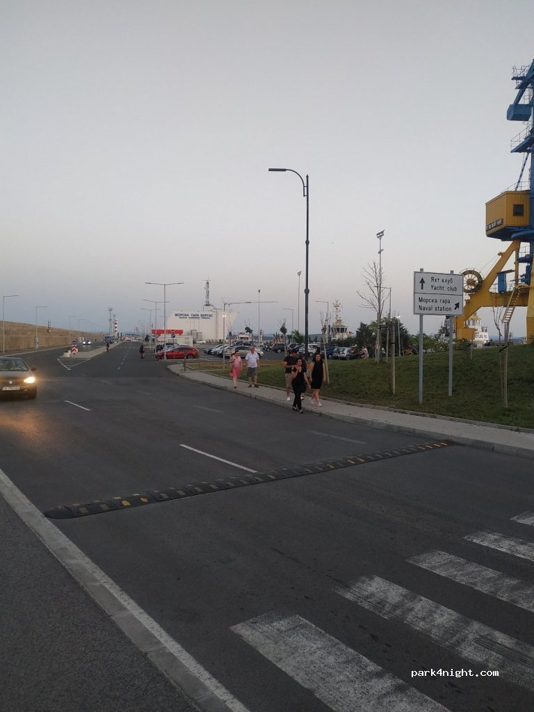 (8000) Burgas - ulitsa — foto