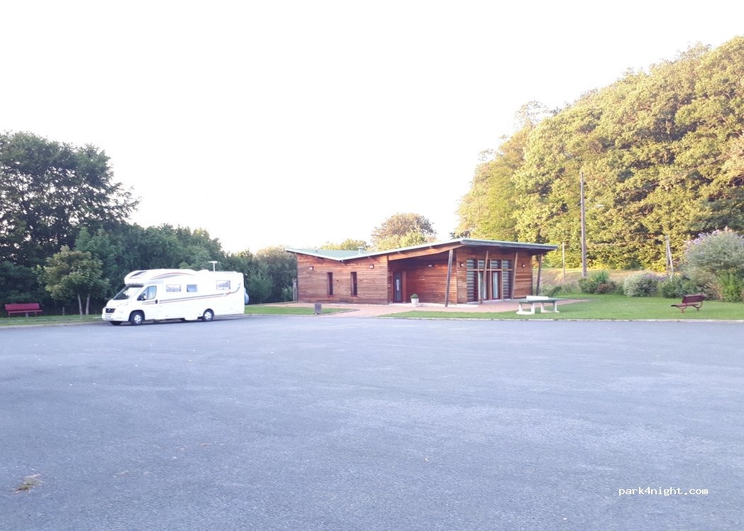 (23150) Saint-Yrieix-les-Bois - 10 D17 — foto