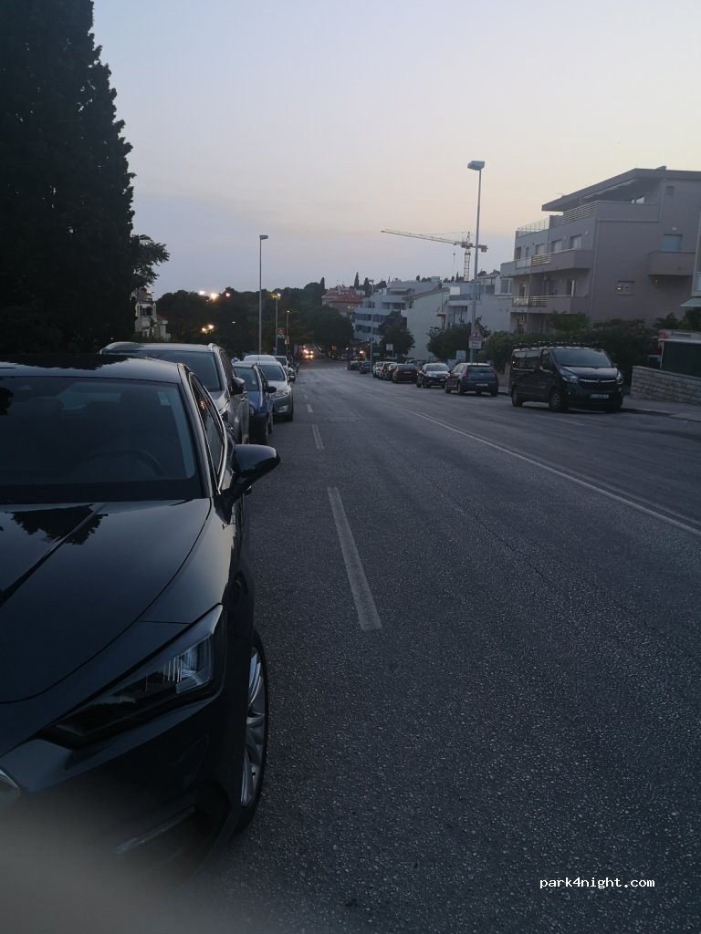 (21000) Split - 13 Ulica Ivana pl. Zajca — foto 2