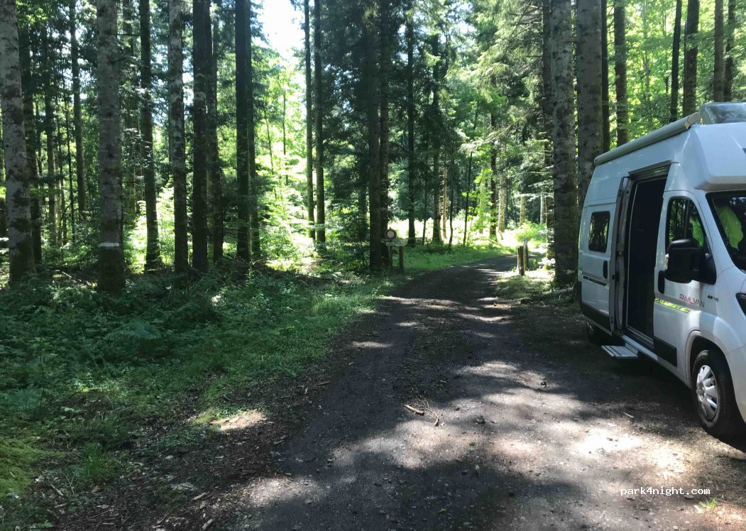 (63230) Saint-Ours - D559 — foto 3