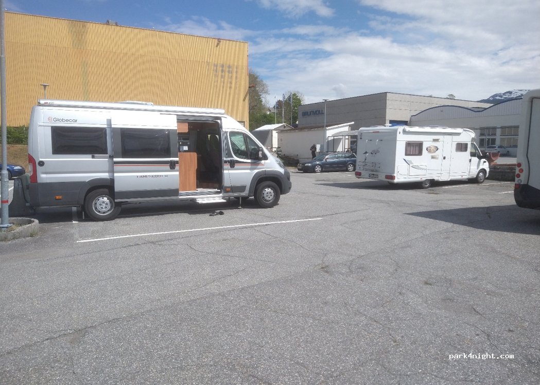 (6100)  - 20 Hamnegata — foto 3