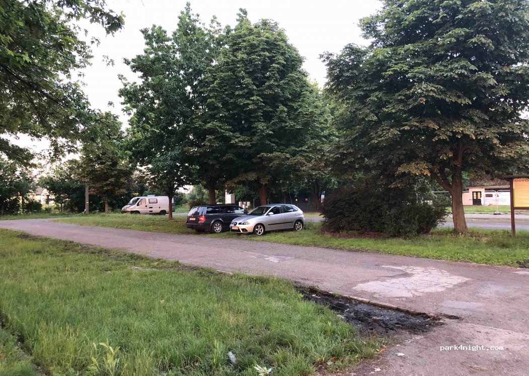 (9300) Csorna - 52 Thököly út — foto