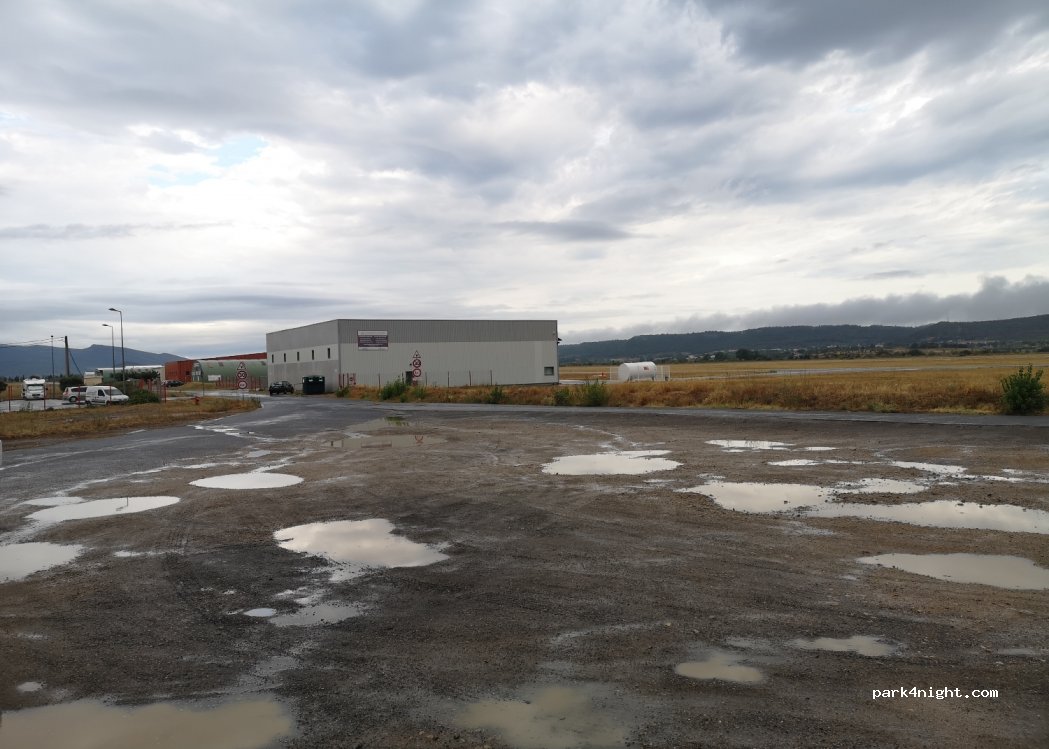 (11200) Lézignan-Corbières - — foto