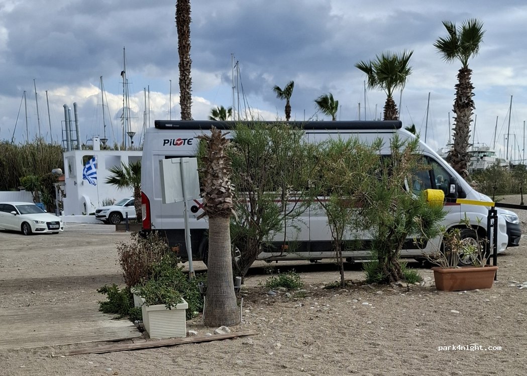 (175 62) Paleo Faliro - 74 Leoforos Poseidonos — foto 3