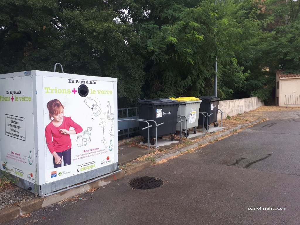 (13710) Fuveau - 7013 Rue du Chanoine Moisan — foto 3