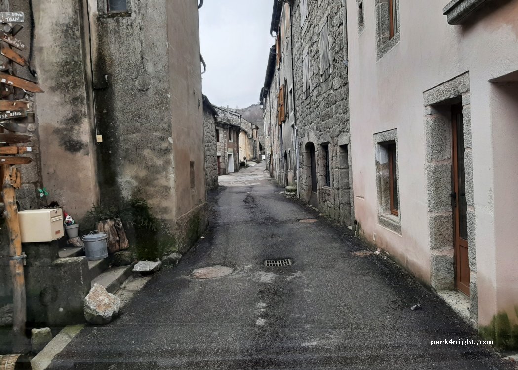 (48220) Pont-de-Montvert-Sud-Mont-Lozère - 28 Lotissement Plaisance — foto 3