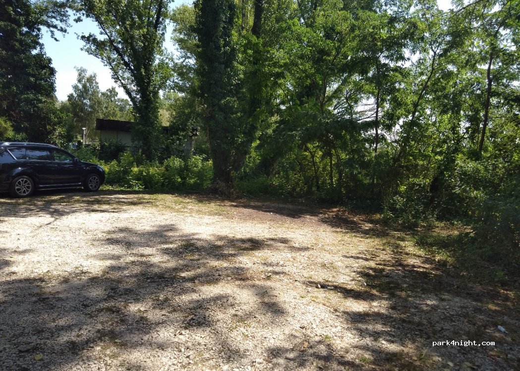 (8253) Révfülöp - 29 Halász utca — foto