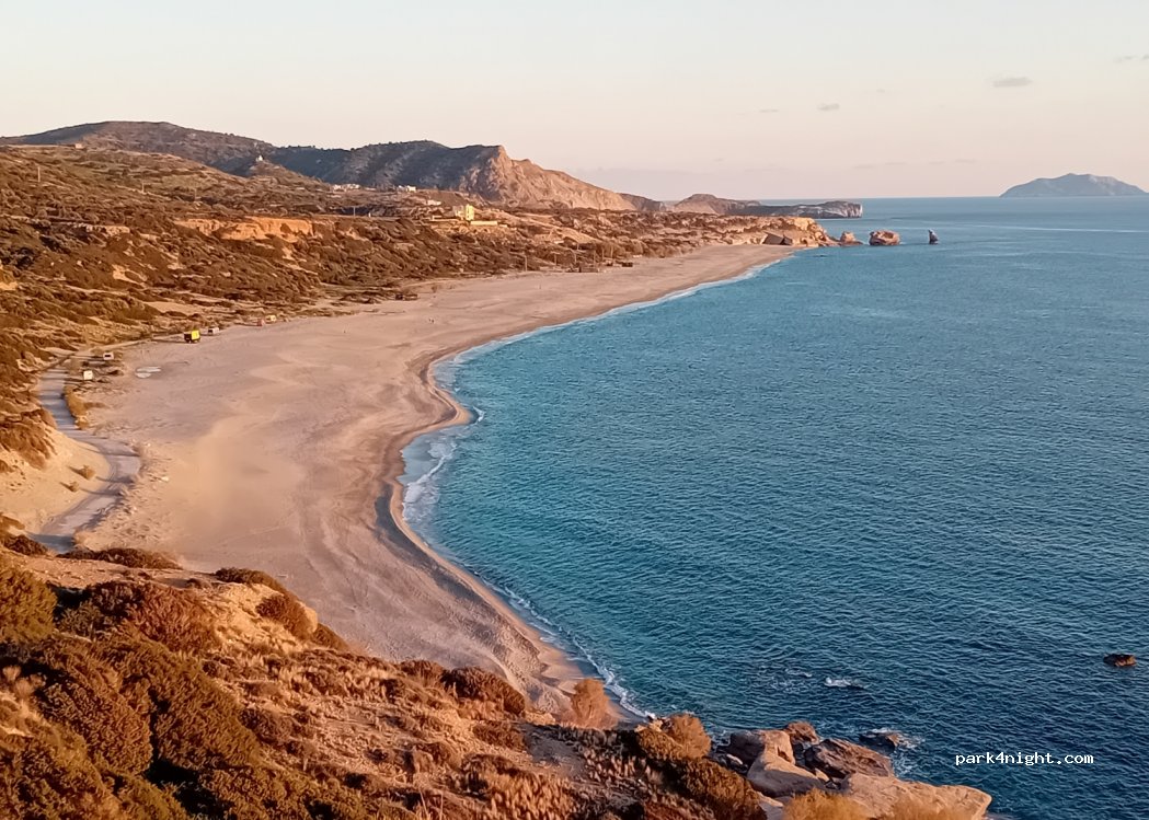 (740 53) Triopetra - Unnamed Road — foto 4