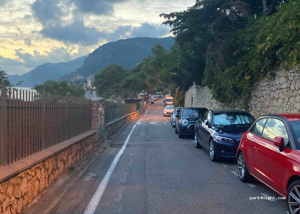 (06320) Cap-d'Ail - 10 Avenue Raymond Gramaglia — foto 2