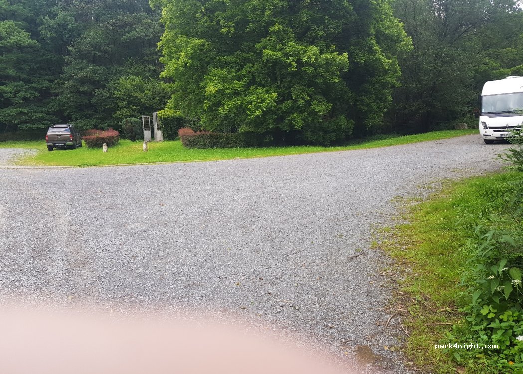 (08260) Maubert-Fontaine - 1 Route de Sévigny — foto
