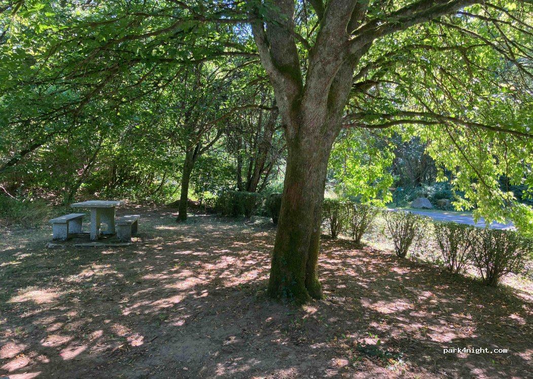(08260) Maubert-Fontaine - 1 Route de Sévigny — foto 2