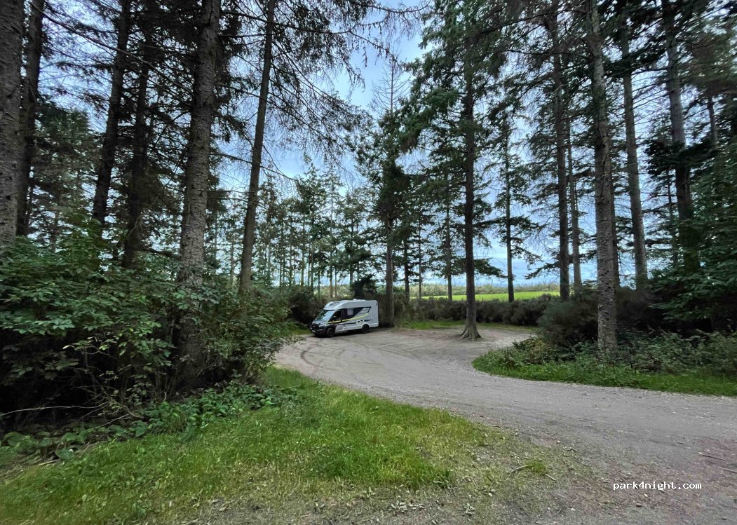(IV36 2US) Forres - 2 Sanquhar Mains Private Road — foto 2