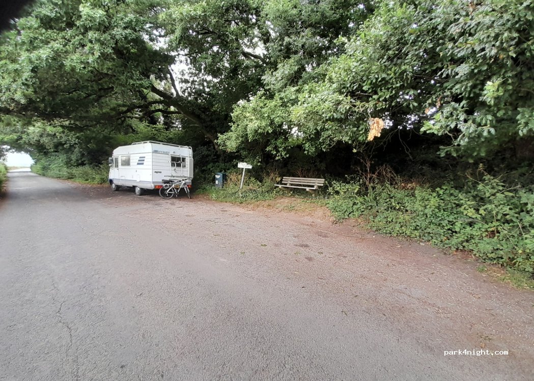 (TQ7 2DJ) Kingsbridge - Embankment Road — foto 2