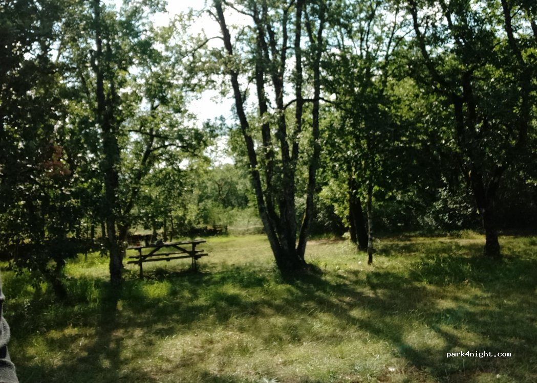 (46160) Saint-Pierre-Toirac - Unnamed Road — foto