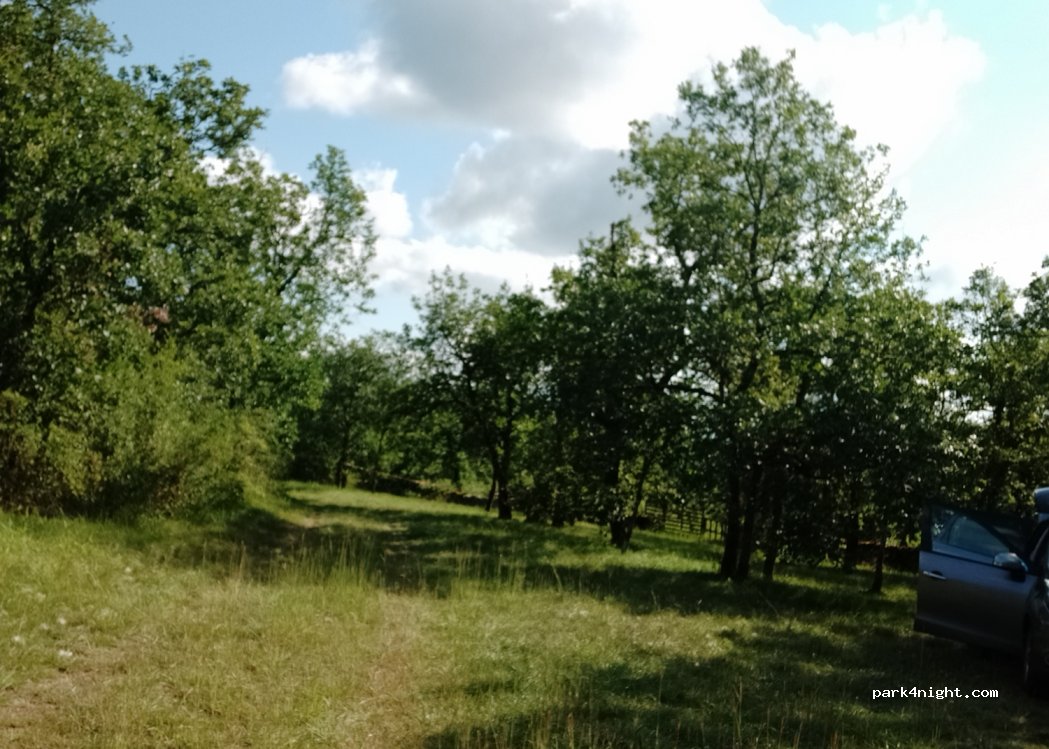 (46160) Saint-Pierre-Toirac - Unnamed Road — foto 2