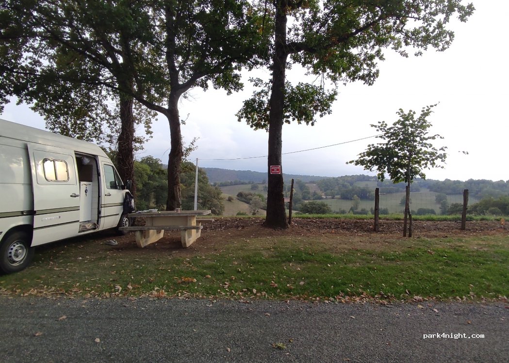 (31800) Latoue - Francine — foto 3
