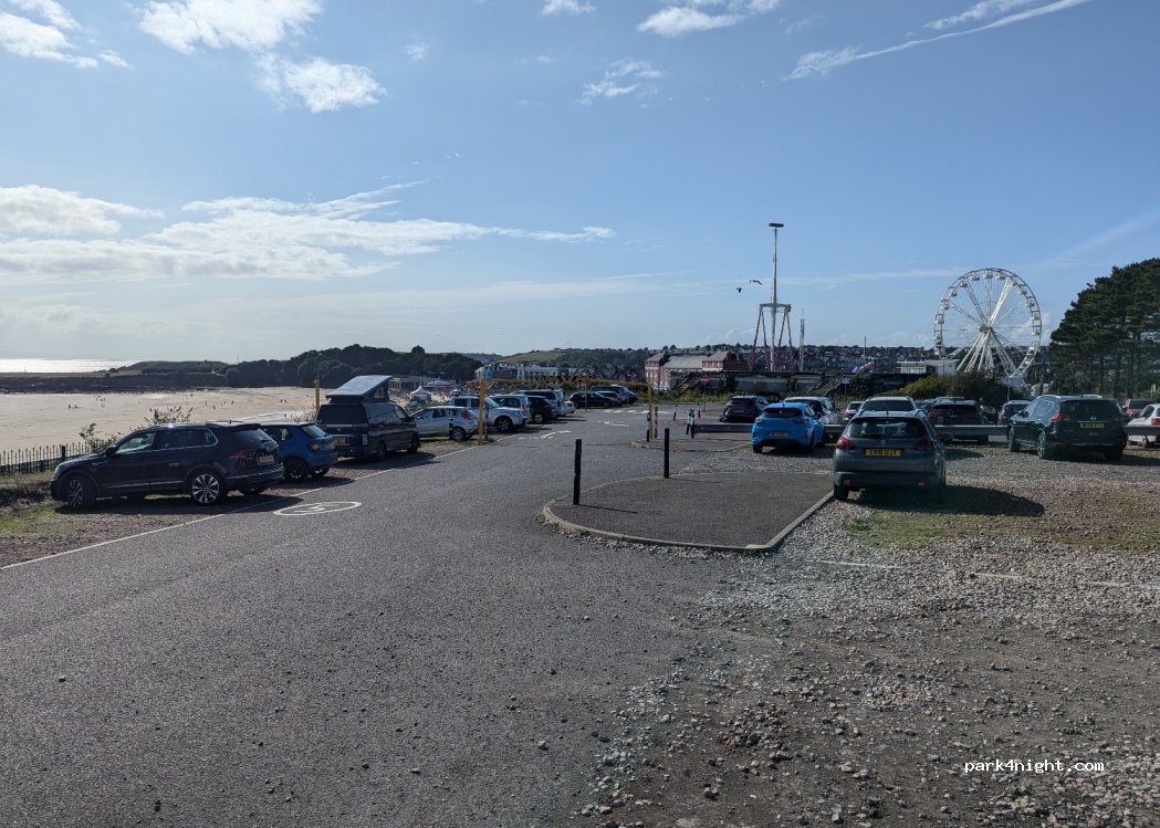 (CF62) Barry - Unnamed Road — foto 3