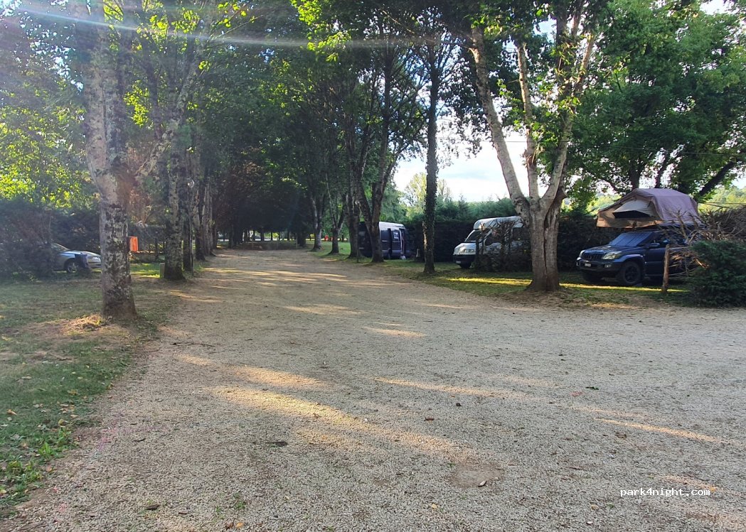 Camping de Corgnac-sur-l'Isle — foto 3
