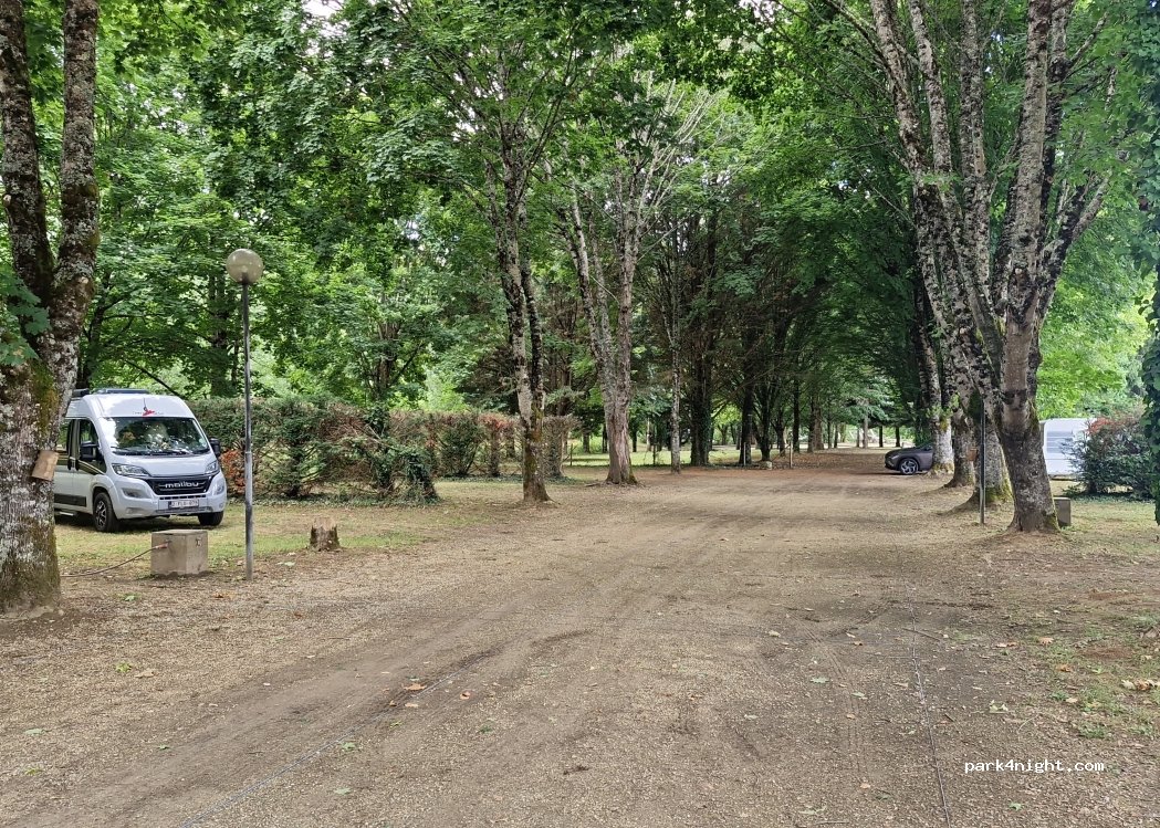 Camping de Corgnac-sur-l'Isle — foto 5