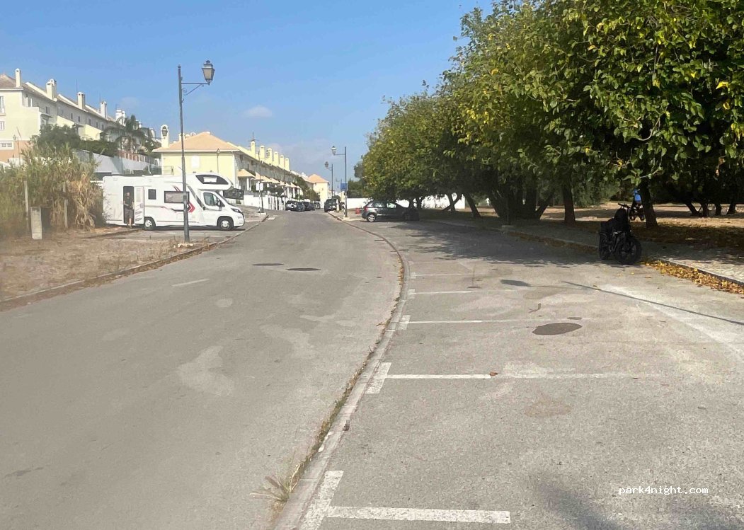 (2815) Sobreda - 1 Rua Quinta da Várzea — foto 4