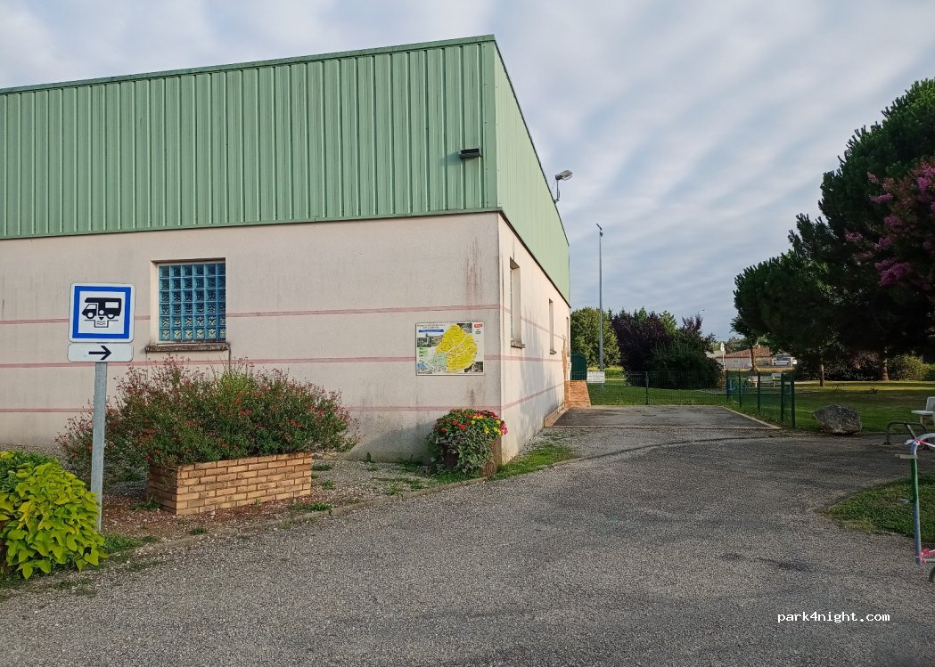 (47240) Castelculier - 10 Rue de Lamarque — foto 4