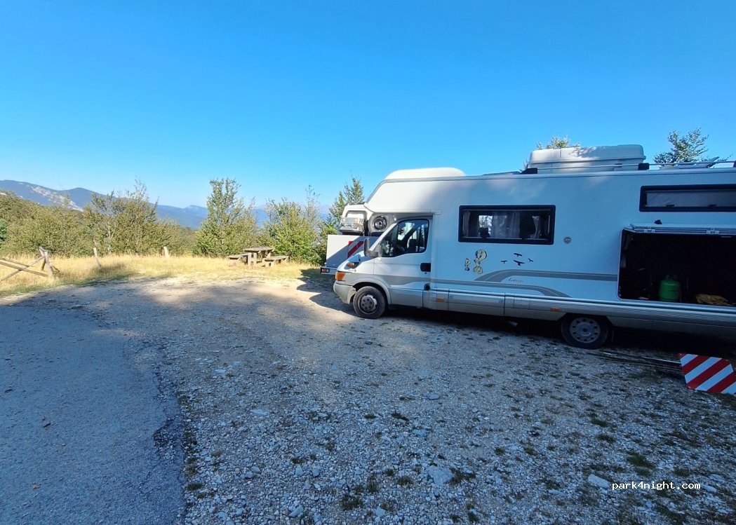 (64047) Prati di Tivo - Unnamed Road — foto 2