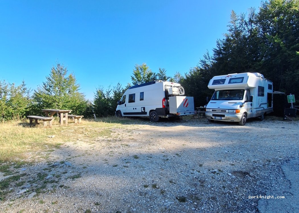 (64047) Prati di Tivo - Unnamed Road — foto 3