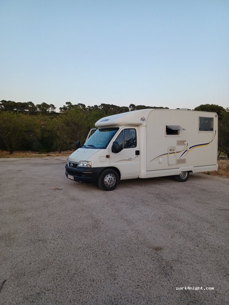 (13600) La Ciotat - 2582 Avenue Guillaume Dulac — foto