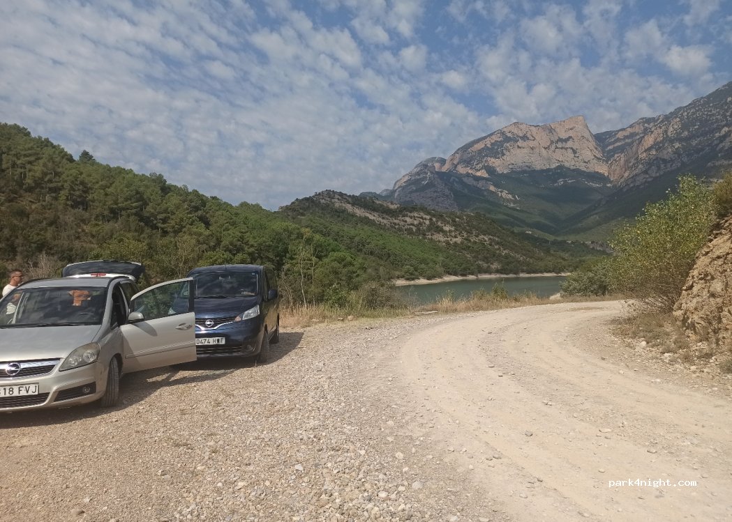 (25790) Oliana - Unnamed Road — foto 2