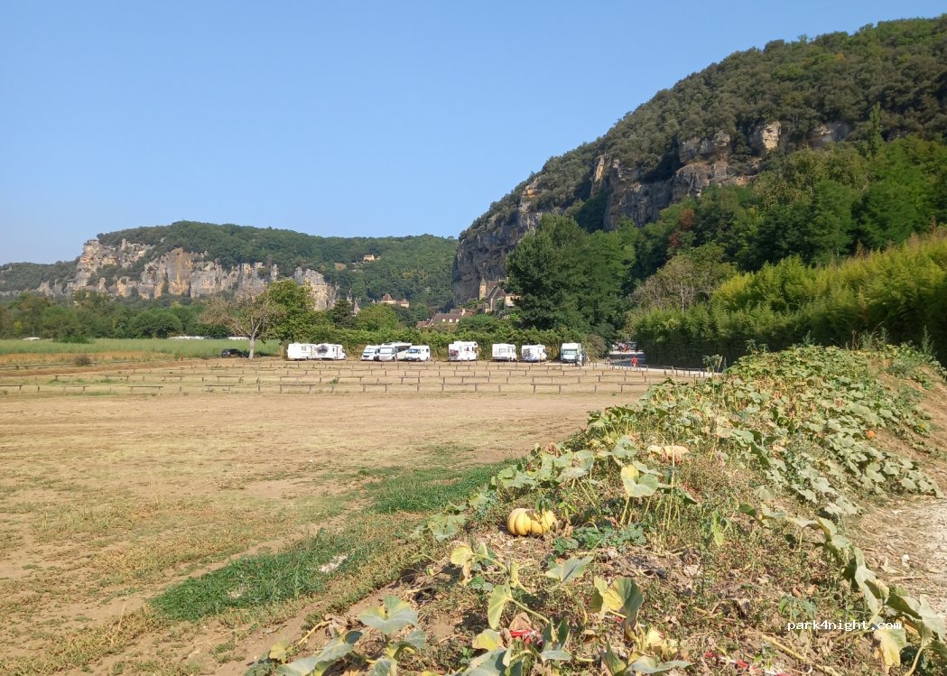 (24250) La Roque-Gageac - D703 — foto 3