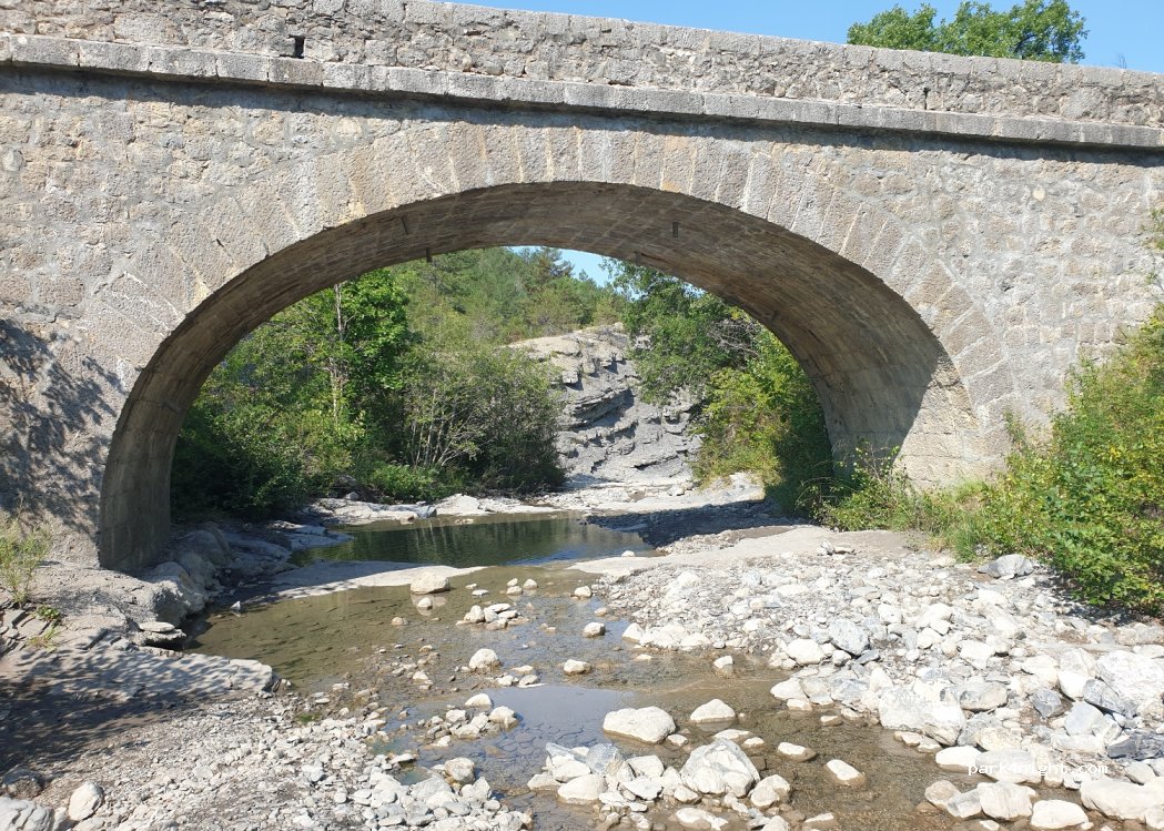(04000) Digne-les-Bains - 27 Chemin de Mouiroues — foto 2