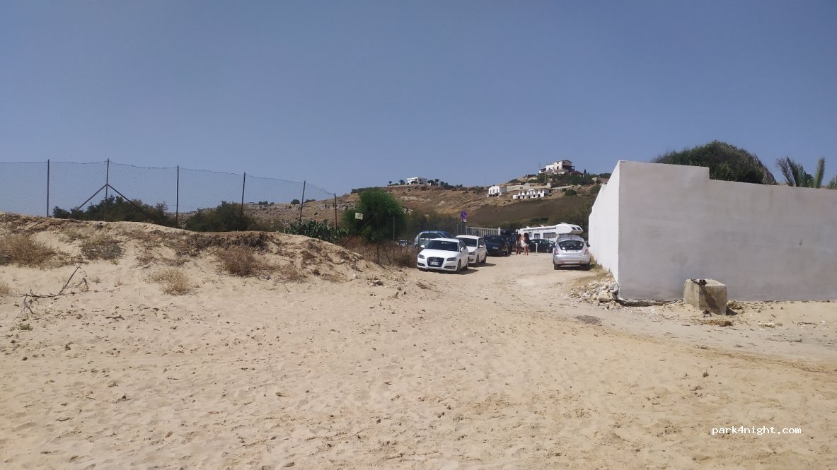 (92010) Giallonardo - Unnamed Road — foto