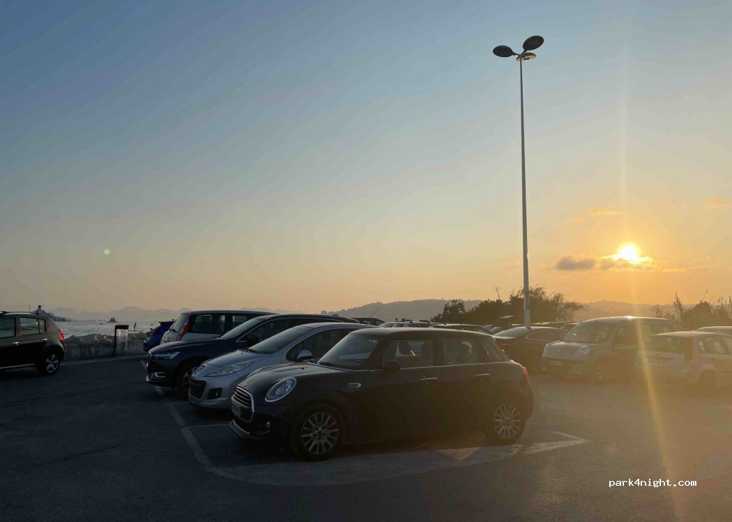 (06600) Antibes - 30 Boulevard Maréchal Juin — foto