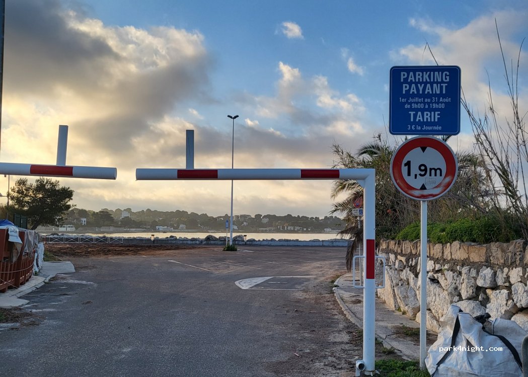(06600) Antibes - 30 Boulevard Maréchal Juin — foto 3