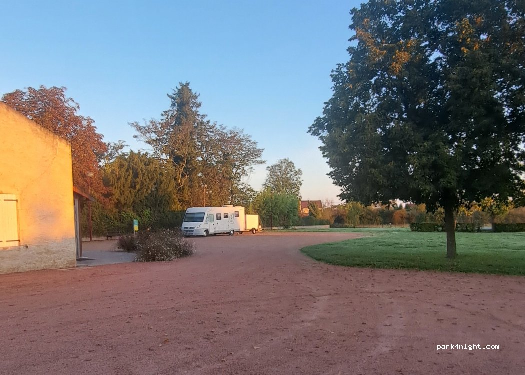 (03110) Saint-Pont - 7 Route de Vendat — foto 4