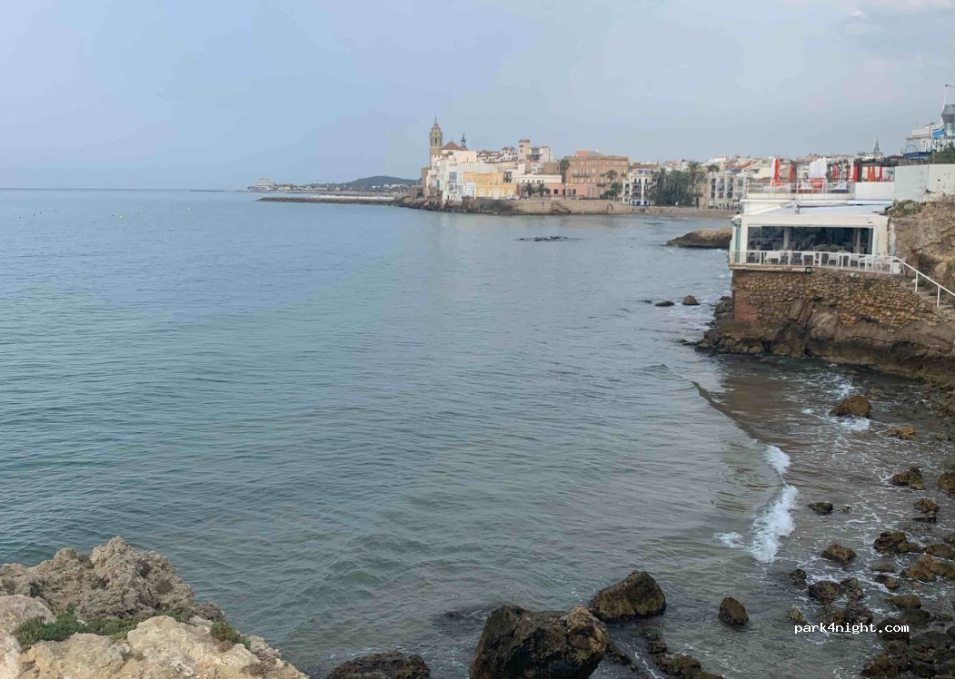 (08870) Sitges - 3B Urbanització Aiguadolc i 12 — foto 3