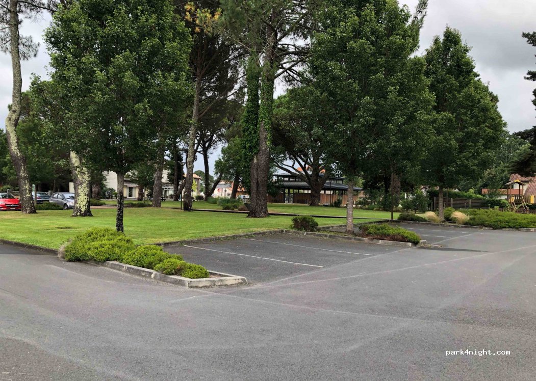 (40170) Saint-Julien-en-Born - 201 Route des Lacs — foto 2