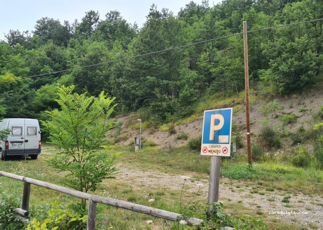 (15060) Mongiardino Ligure - 6 Frazione dei Rossi — foto
