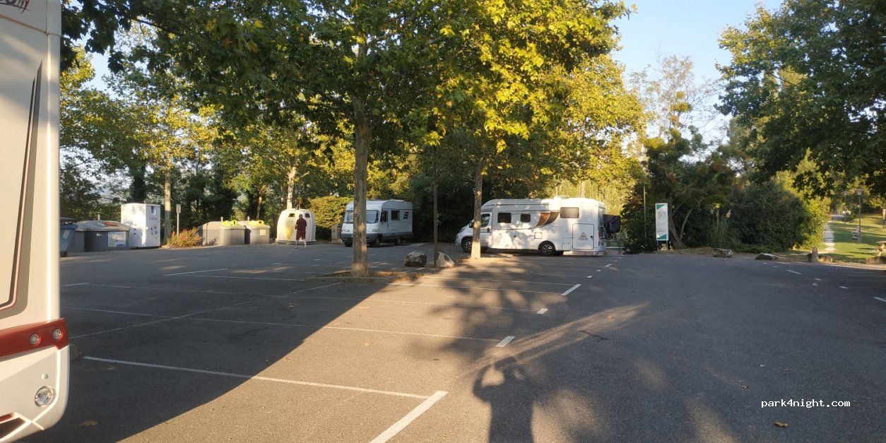 (26450) Charols - Place Carrovalis — foto 3