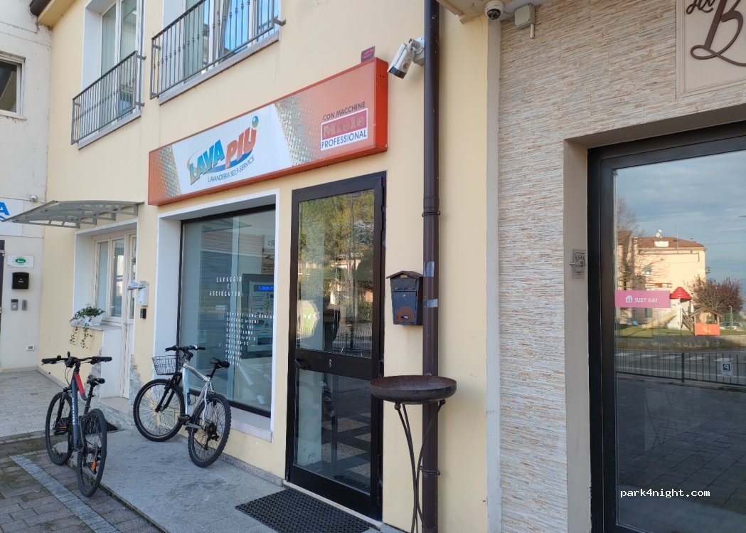 (37019) Peschiera del Garda - 61 Via Milano — foto 3